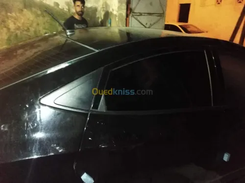 habillage auto pose fumée