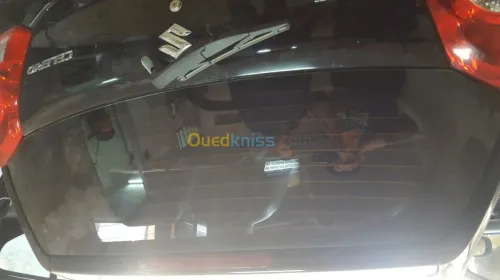 habillage auto pose fumée