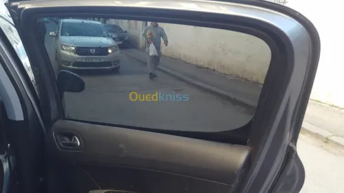 habillage auto pose fumée