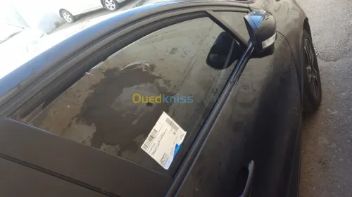 habillage auto pose fumée