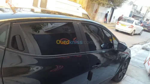 habillage auto pose fumée