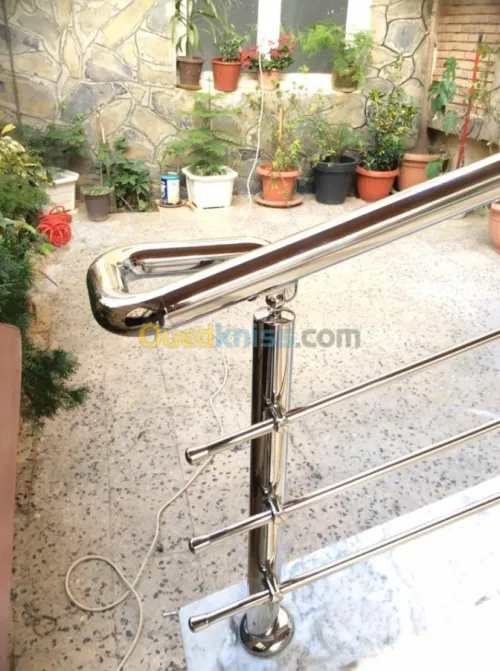 rompe de escalie inox