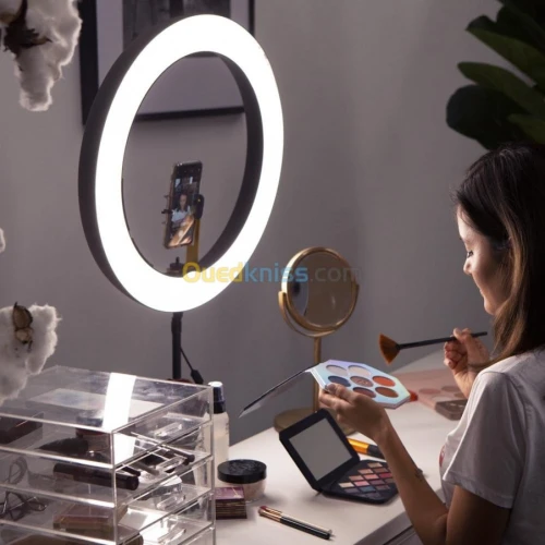Ring Light MakeUp