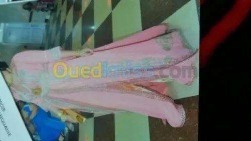 Location Mélange de tenues pour les fêtes 