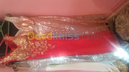 Location Mélange de tenues pour les fêtes 