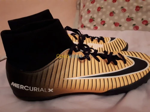 Soulier montant NIKE + chaussettes