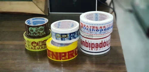 Fabrication de scotch emballage.