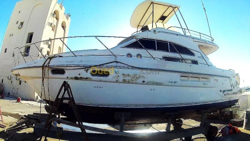 réparation bateaux résine, peinture polyuréthane - gelcoat - Topcoat  زورق نزهة، باخرة، قارب