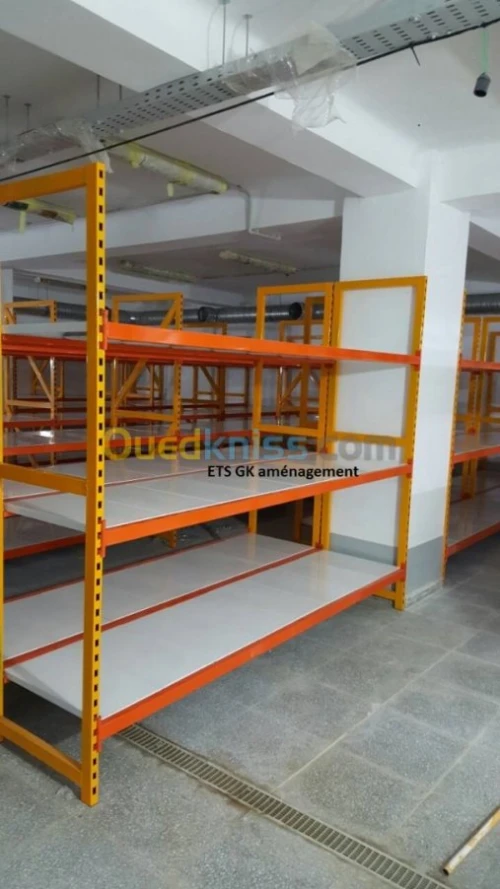 Rayonnage métallique 
