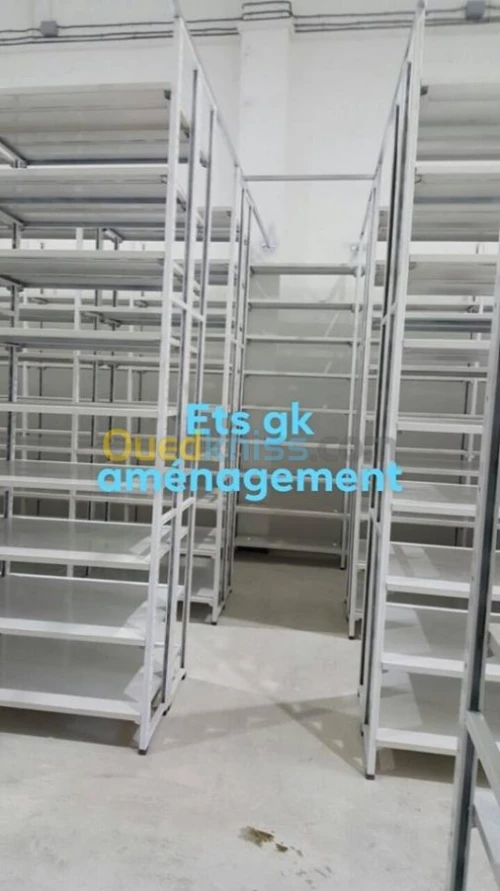 Rayonnage métallique 