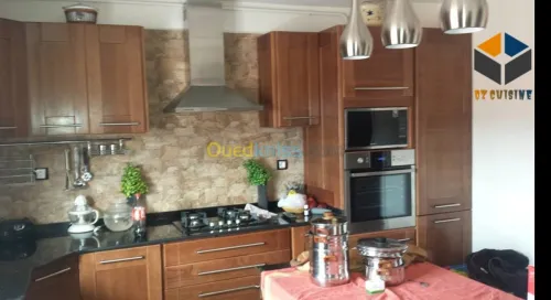 صنع مطابخ حسب الطلب وبكل انواع الخشب