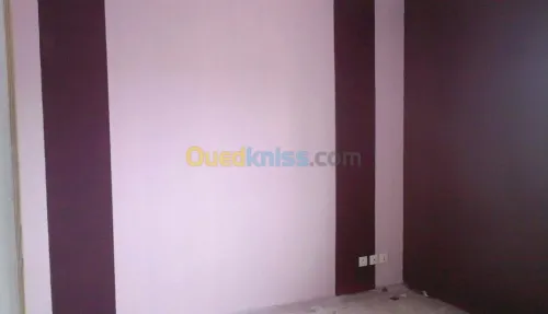 Peintures (tous types) et décorations.