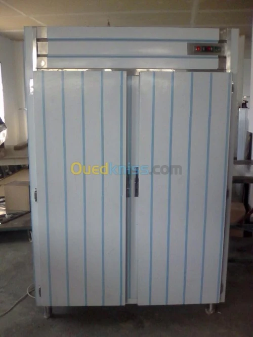 ARMOIRE RÉFRIGÉRÉE EN INOX 1400L 2000L....