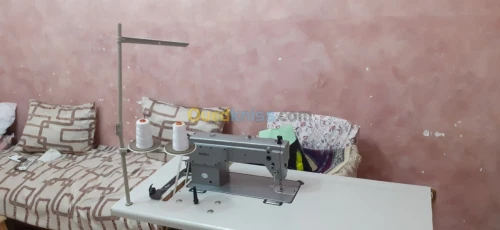 Machine à coudre 