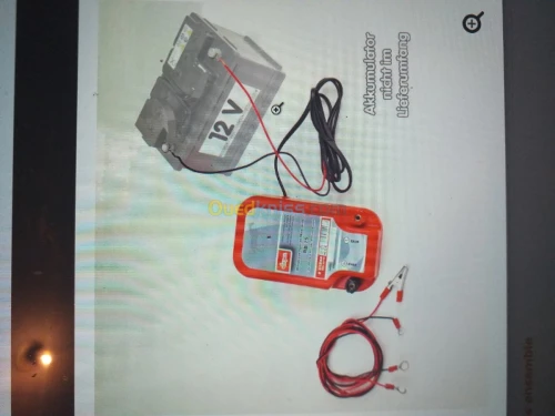 Electrificateur de clôture 