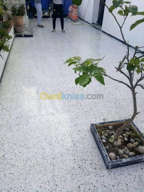 تنظيف و تلميع البلاط بكل انواعه 