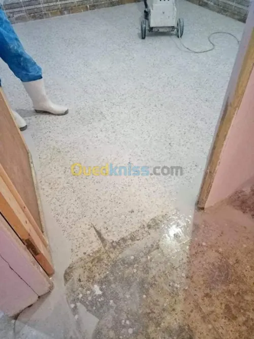 تنظيف و تلميع البلاط بكل انواعه 