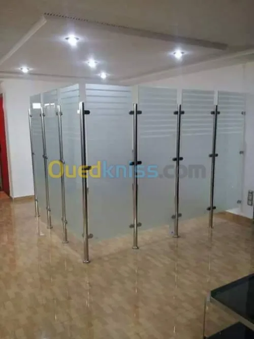 Séparation en verre trempé 