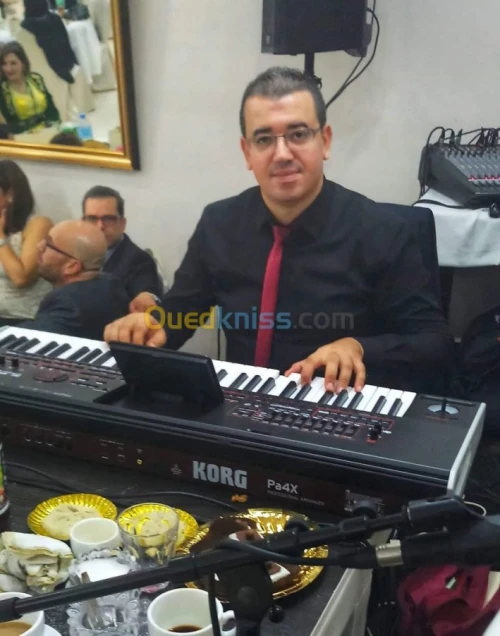 Orchestre(es) variétés avec chanteurs 