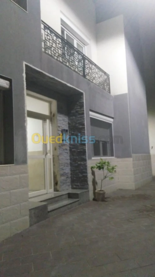 Location Appartement F4 Alger El biar