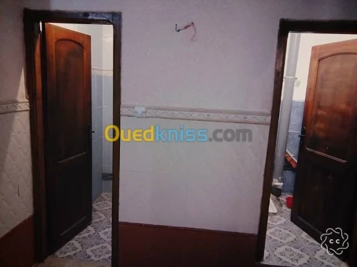 Location Niveau De Villa F8 Oran Marsat el hadjadj