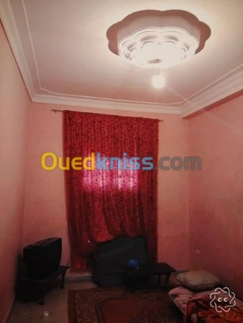 Location Niveau De Villa F8 Oran Marsat el hadjadj