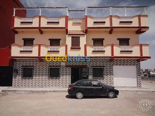 Location Niveau De Villa F8 Oran Marsat el hadjadj