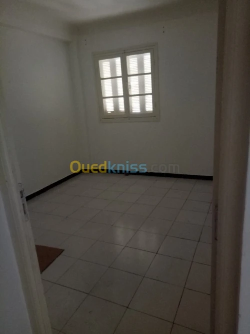 Vente Appartement F3 Oran Ain el turck