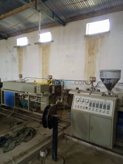 Machine d'extrusion