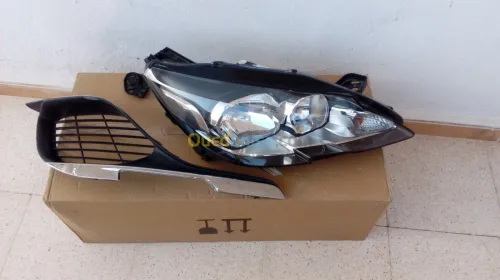 Phare + grille Peugeot 308