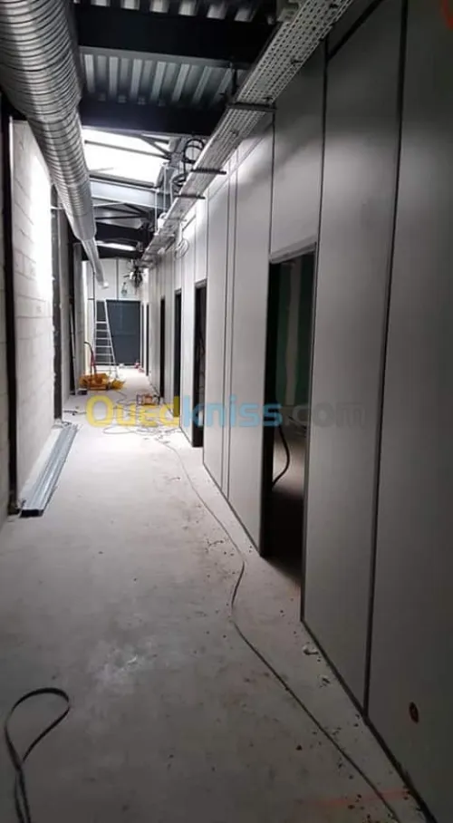 Mur rideau et Alucobond 