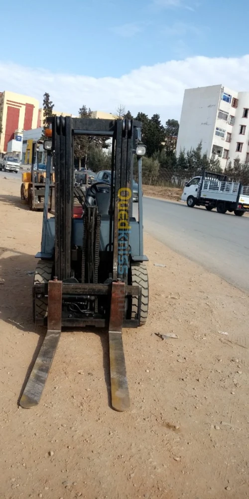 location grue télescopique et claque