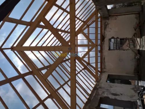  charpentier en bois , plan 3D