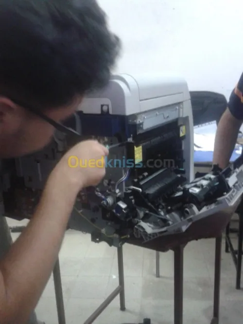 تكوين في صيانة الات النسخ والطباعة