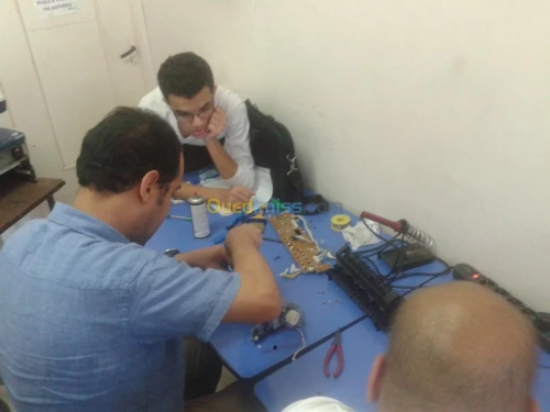 تكوين في صيانة الات النسخ والطباعة