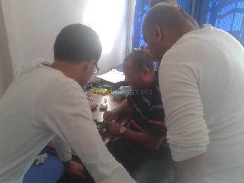 تكوين في صيانة الات النسخ والطباعة