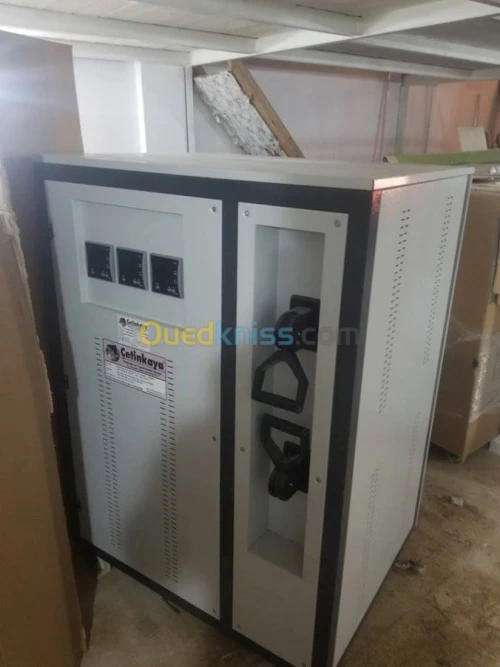 Stabilisateur de tension (régulateur)