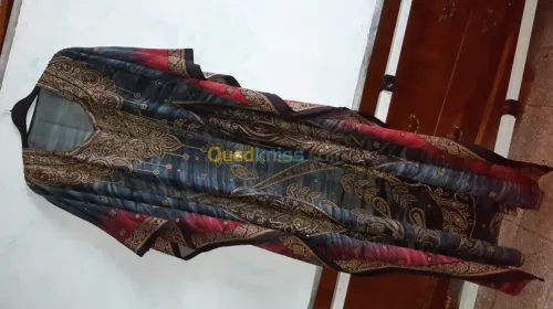 Vêtements tout neufs venus de France 