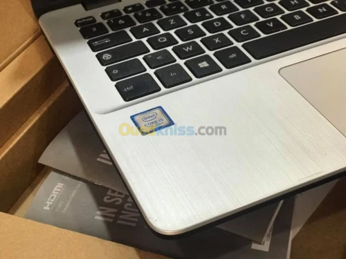 ASUS VIVOBOOK X405U I5 7ém 6GB SSD HDD