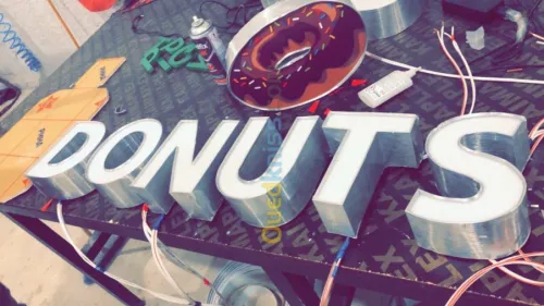 Enseigne publicitaire