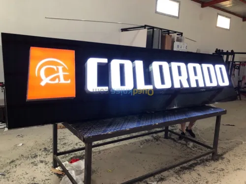 Enseigne publicitaire