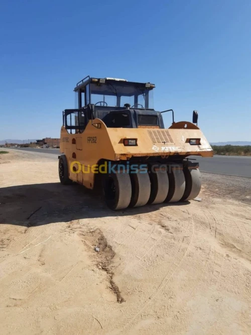 location compacteur pneumatique