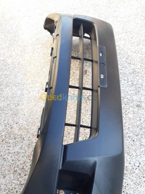PARE CHOC AVANT ISUZU D-MAX 2015