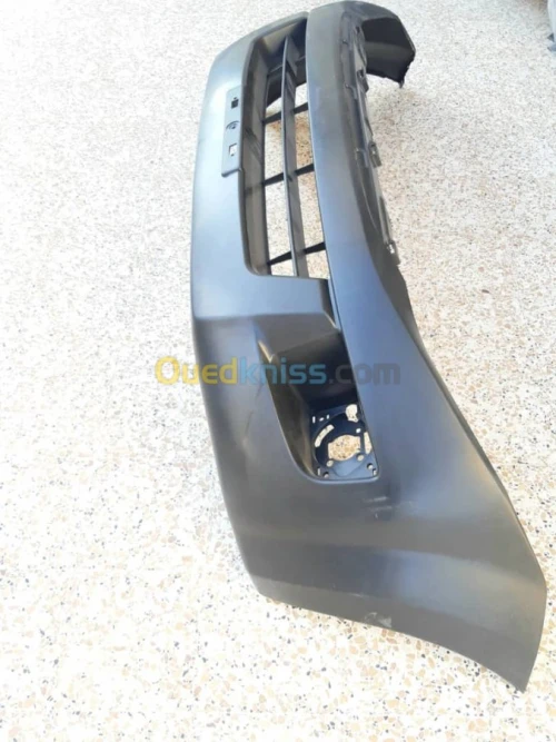 PARE CHOC AVANT ISUZU D-MAX 2015