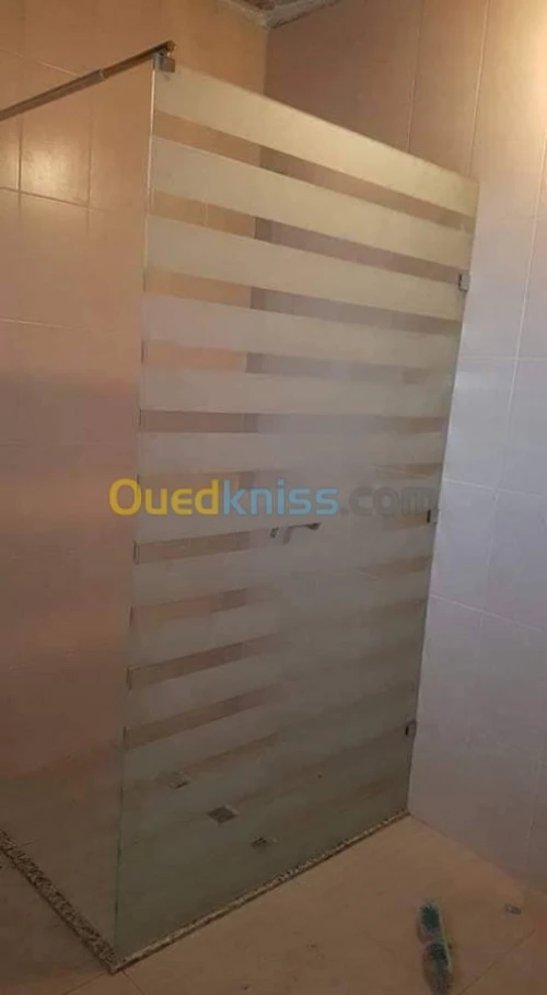 menuiserie aluminium,vitrines,PVC,Mur 