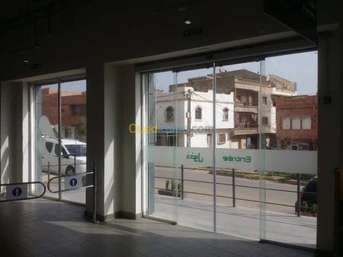 menuiserie aluminium,vitrines,PVC,Mur 