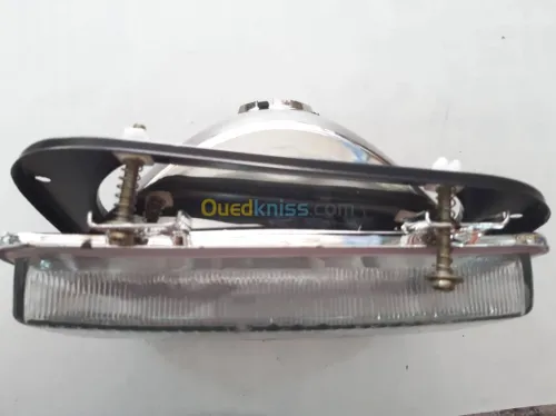 PHARE OPTIQUE MAHINDRA BOLERO