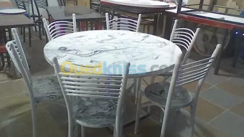 Tables et chaises