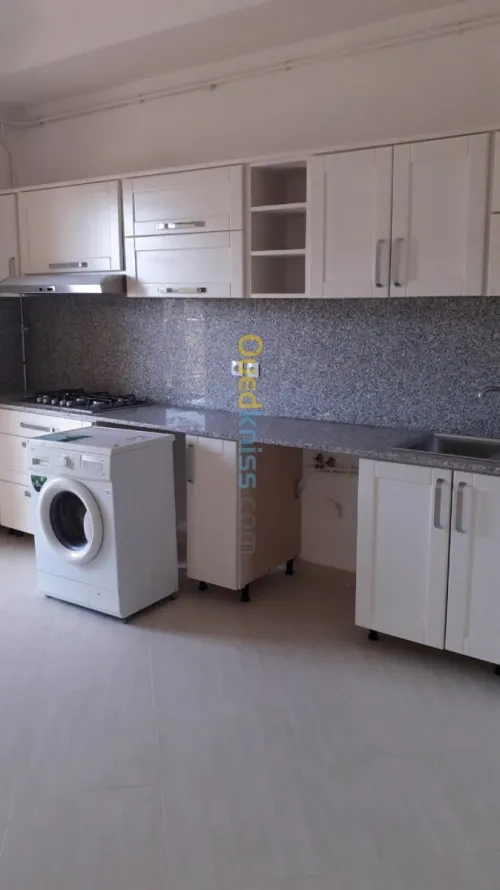 Location Appartement F4 Alger Dely brahim