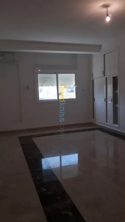 Location Appartement F4 Alger Dely brahim